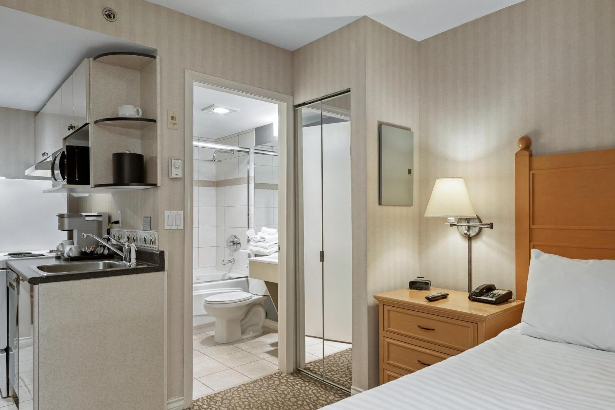 Pinnacle Hotel Вістлер Номер фото